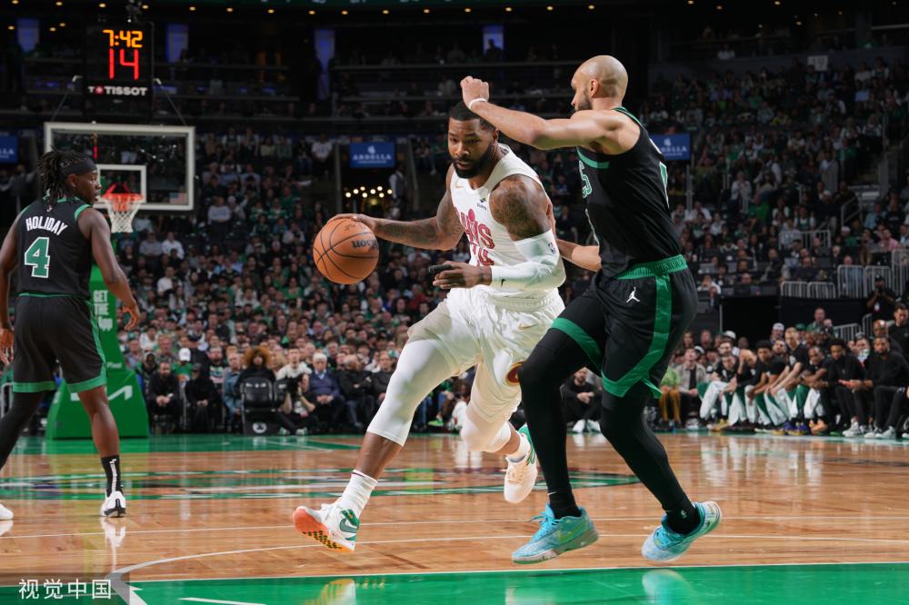 对脊椎和背 对脊椎和背