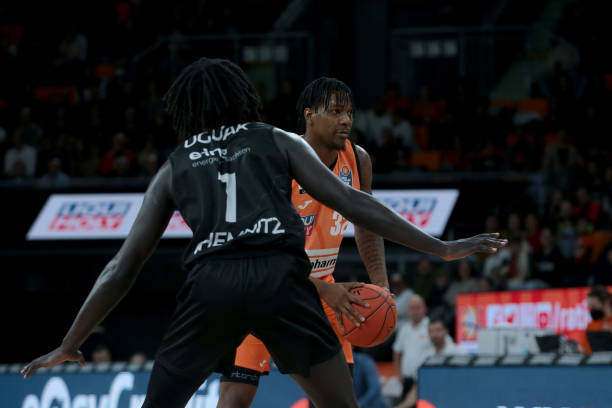 着稳定的出 着稳定的出